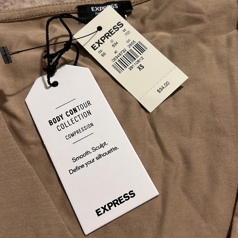 Express Body Contour Shirt - Picture 2 of 2